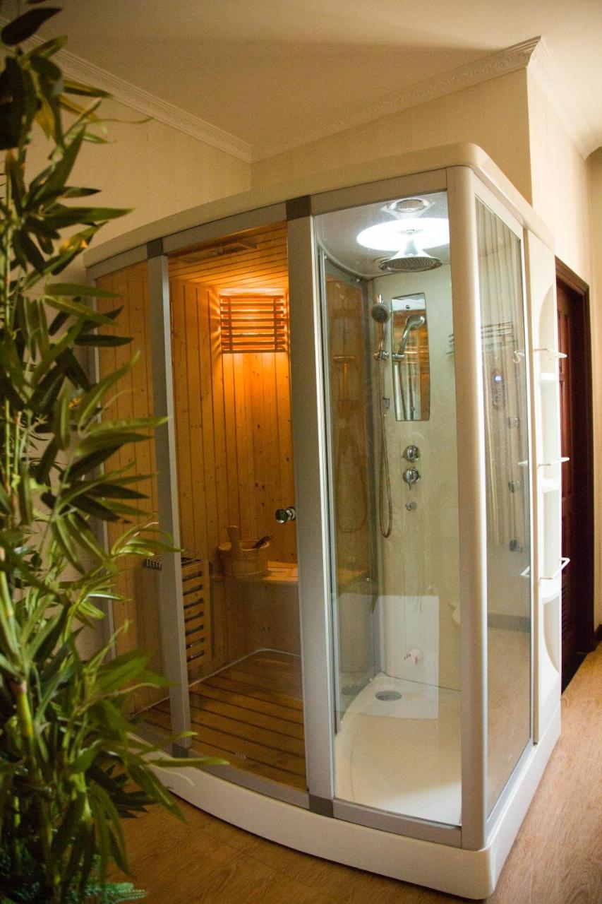 Hai Ba Trung Hotel & Spa Buôn Ma Thuột Extérieur photo