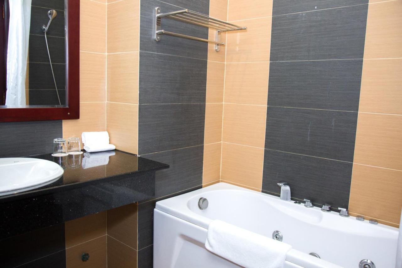 Hai Ba Trung Hotel & Spa Buôn Ma Thuột Extérieur photo